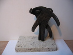 Beelden in brons, verbronst kunststeen en diverse materialen.