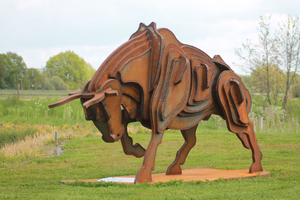 El Toro is gemaakt van Corten staal en met speciaal corten lasdraad gelast, dit voorkomt kleur verschil.