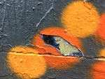 Details van graffiti kunnen kunststukjes op zich zijn en roepen een sprookjesachtige sfeer op.