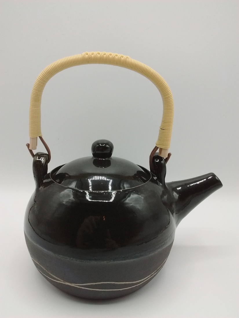 zwarte theepot