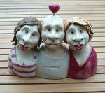 Drie of meer personen afgebeeld in één beeld.