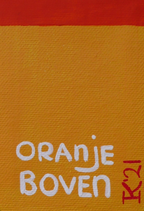 In deze groep staan kleuren centraal. Soms zijn er letterlijk veel kleuren in het werk te zien, soms zijn er 'letterlijk' woordgrapjes met kleur.