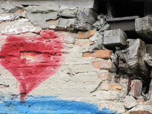 Urbex locaties zoals Gare de Montzen, klooster Salve Mater en het verlaten dorp Doel; de Binck; de Bijlmerbajes….ik zie zoveel meer met de camera in mijn hand....vooral details trekken vaak mijn aandacht...