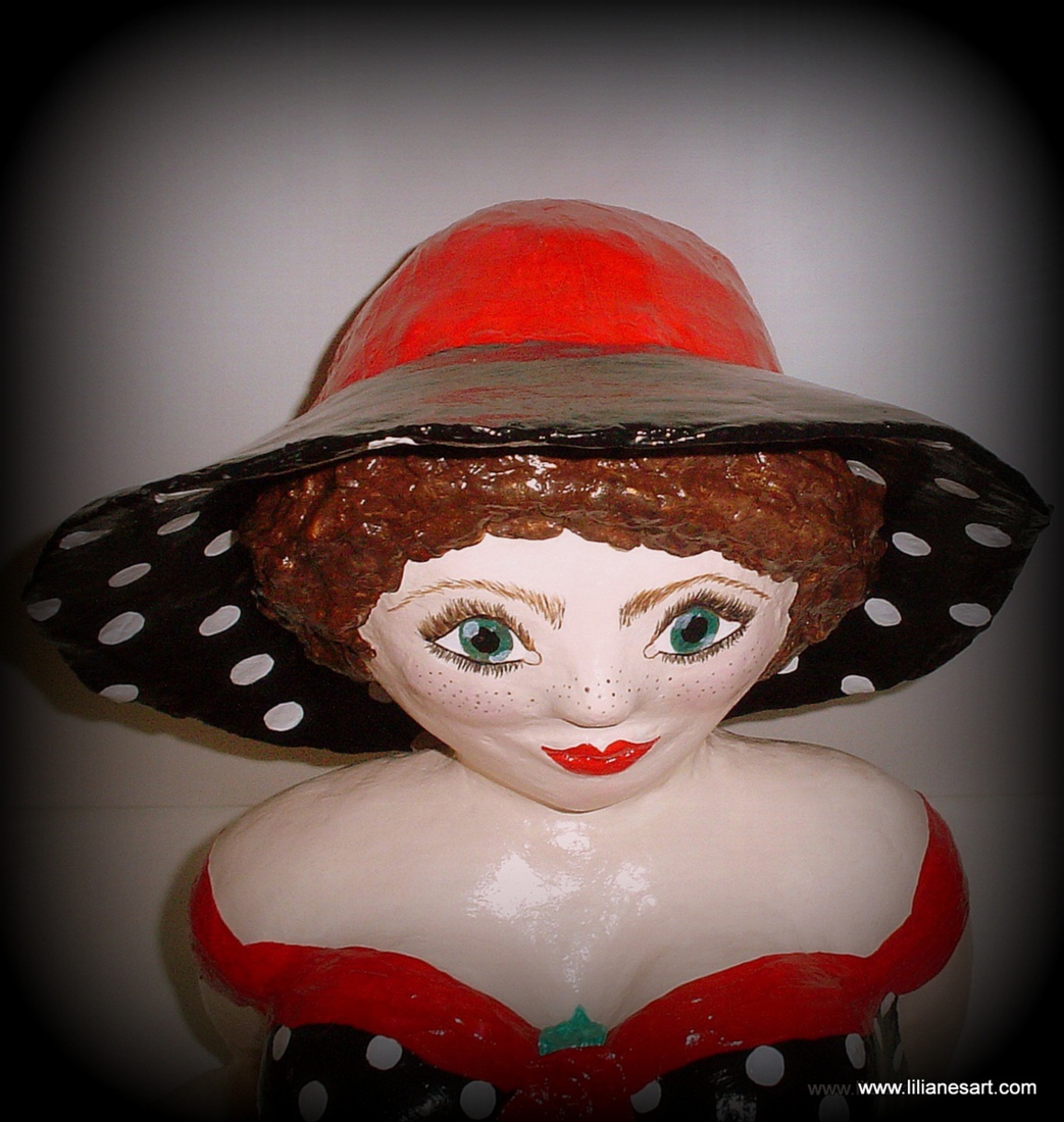 Sunny love in polkadot dress