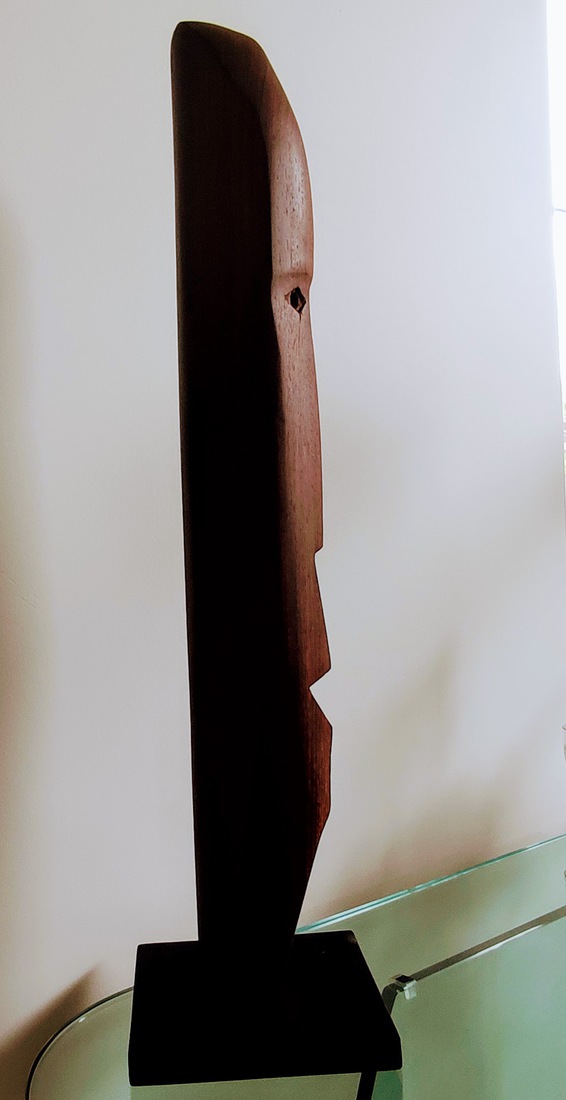 sculptuur gestyleerd hootd wenge hout