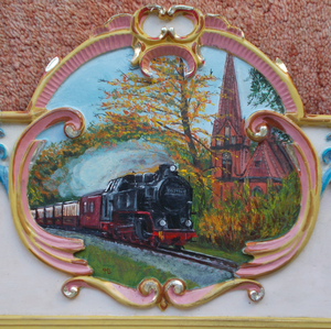 Naast het maken van schilderijen, verricht ik decoratiewerk aan voorwerpen die vragen om een vrolijke, figuratieve beschildering - bijvoorbeeld draaiorgels.