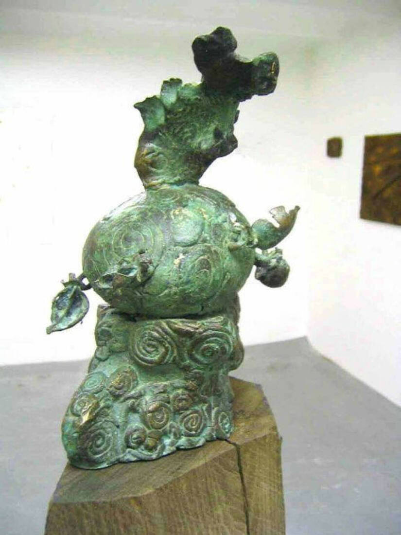 Floating between heaven and earth