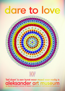 Originele kunstwerken vervaardigd van een enorme hoeveelheid los gefotografeerde en daarna geretoucheerde echte bloemen. In voorkomende gevallen zijn de bloemen zelfs door de kunstenaar zelf geplant en opgegroeid.