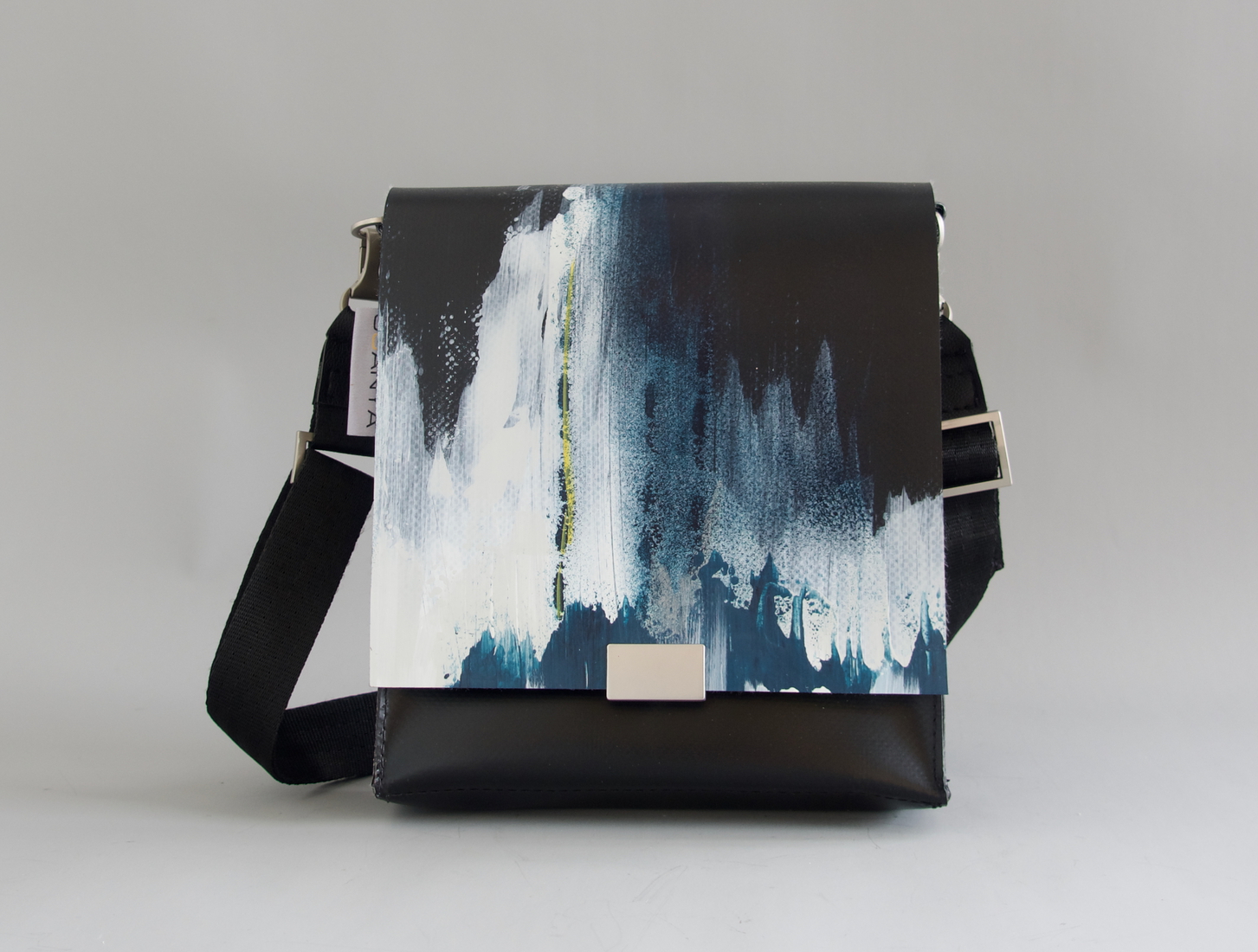 No words.. only a vibe No.3