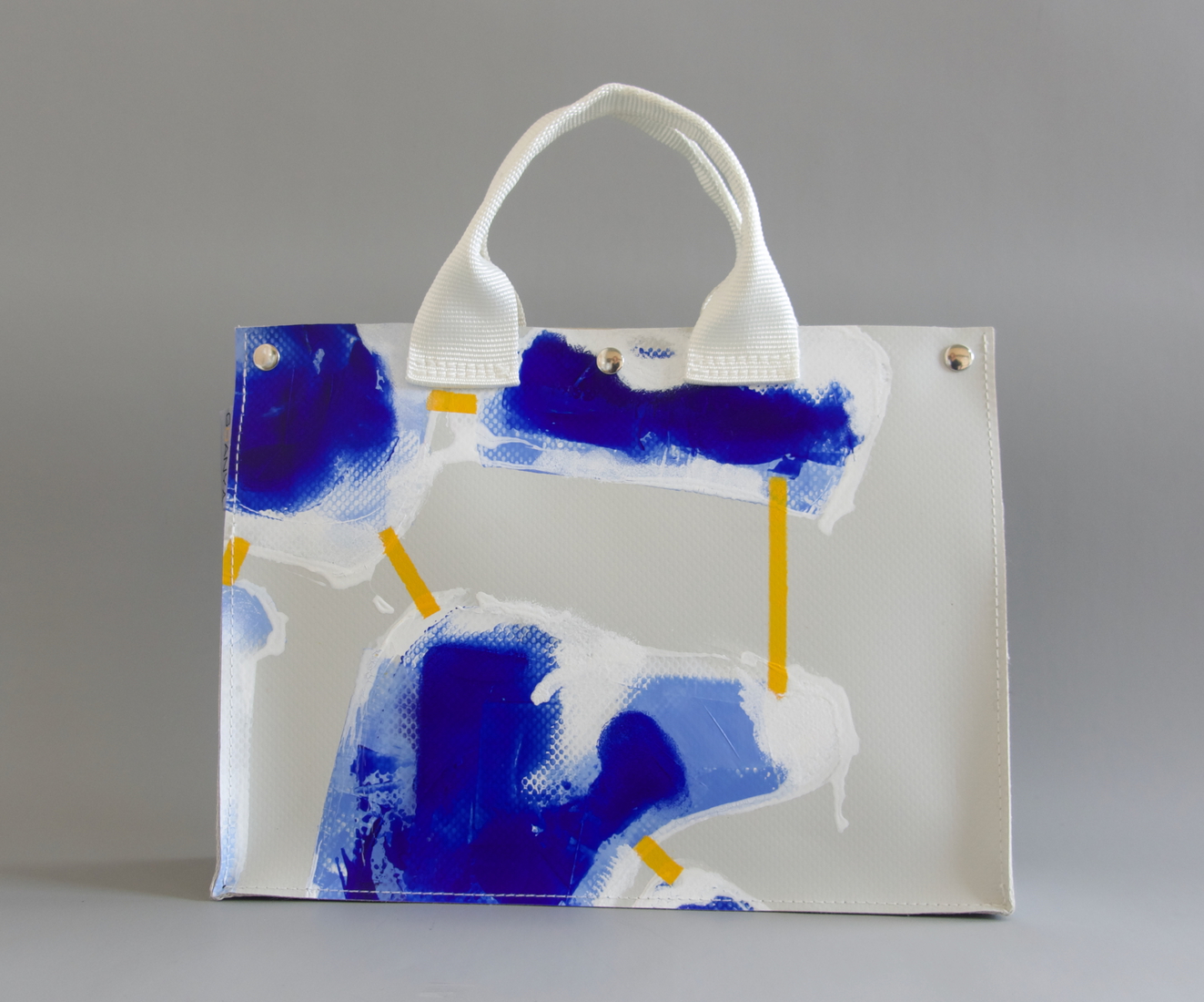 Contact with content No.6