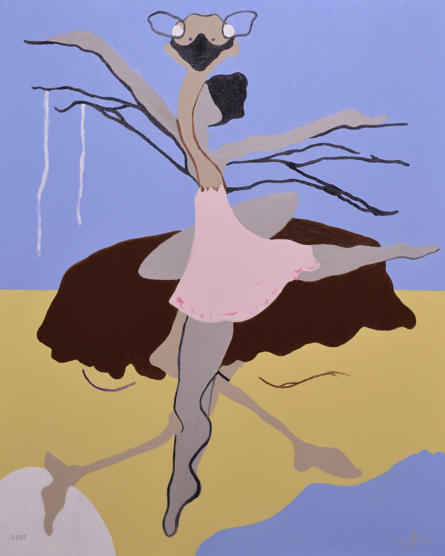 Avestruz que se queda sorprendido tras un baile flamante