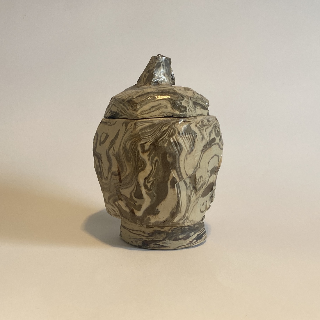 Kurinuki pot met deksel