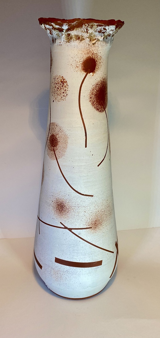 Vaas no 2 met witte engobe