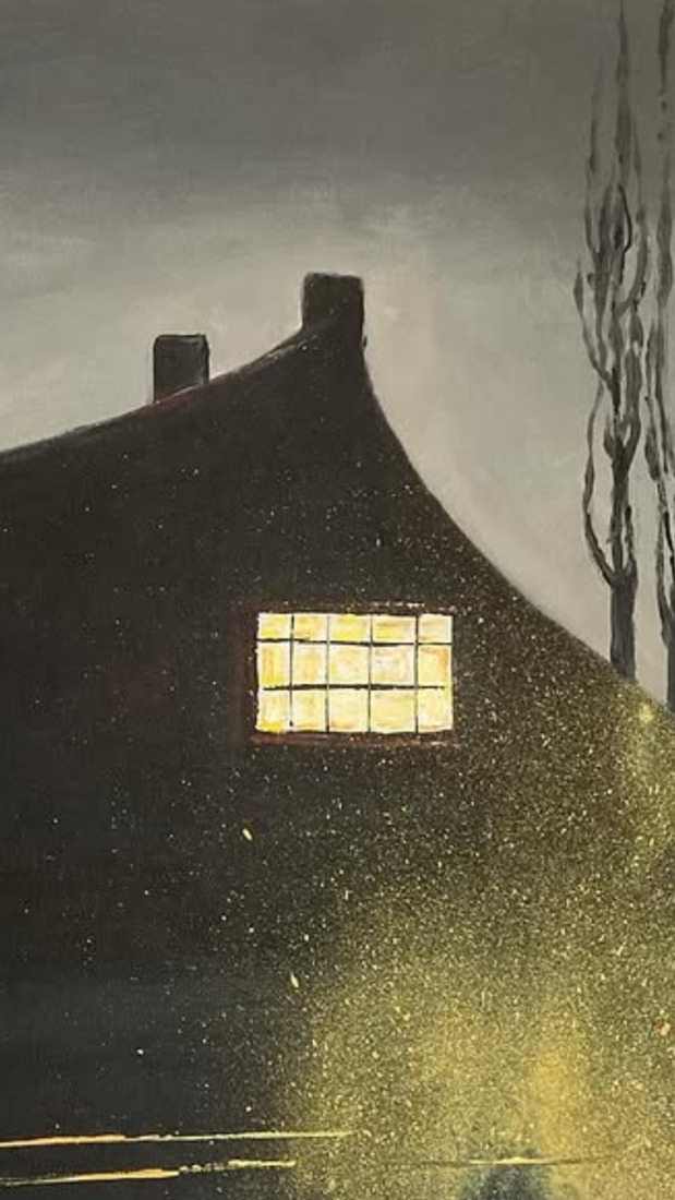 Boom en boerderij bij nacht