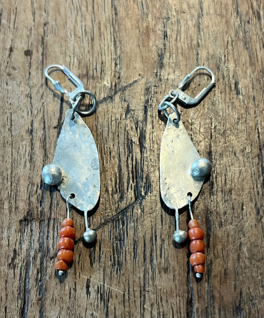 earrings silver and circular coral