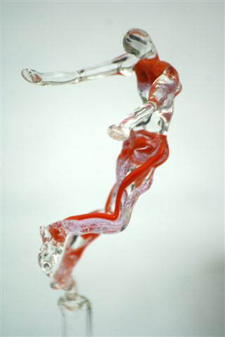 danser in rood en roze