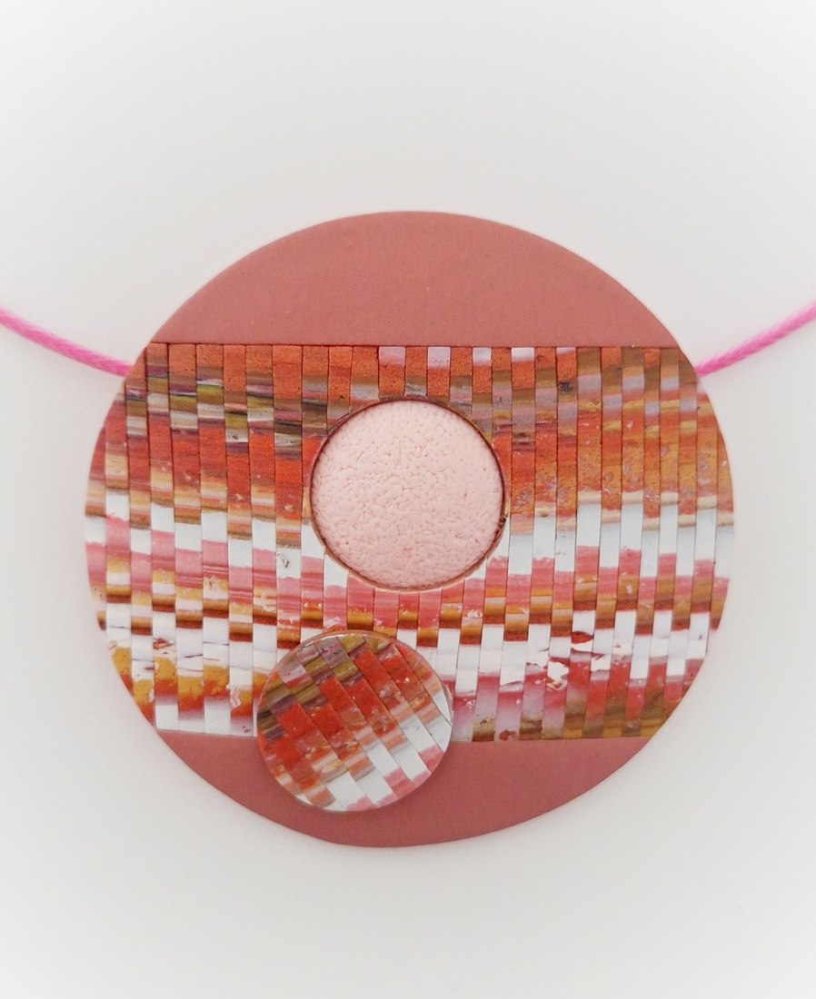 Halssieraad hanger Ikat