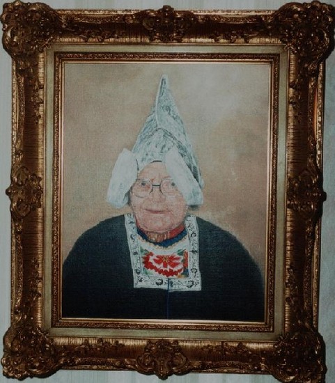 oude volendamse vrouw