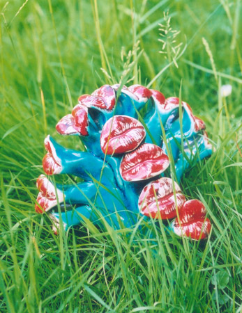 blauw met rode bloem