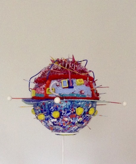 Cosmisch bol object 2012 11