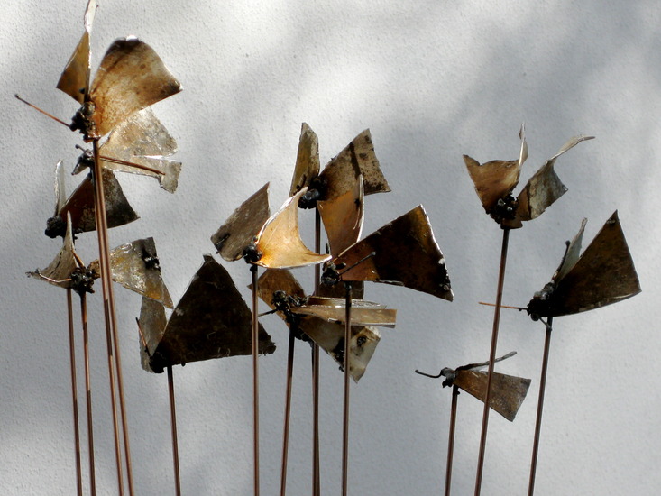 Marije Metselaar - de Zwerm ( Metaal, Hardsteen)