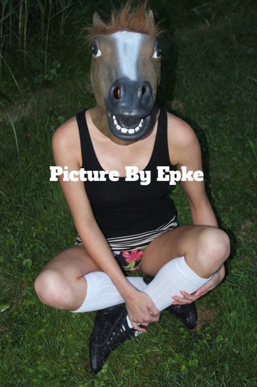 Upskirtwatcher Horsegirl