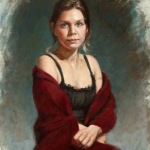 portret van een vrouw met rode sjaal