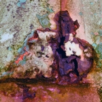 Detail van een oude afgedankte drijfboei 5