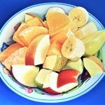 Bakje met gesneden fruit