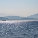 gelaagde bergen van Corfu