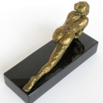 220 Modelstudie geknield