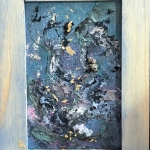 Klein werk met bergkristal, pyriet en ioliet