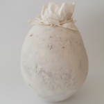 Urn pioenroos