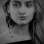 Model lange oorbellen