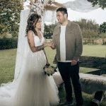 Bruidspaar intiem moment