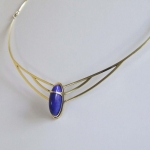 gouden halssieraad lapis lazuli