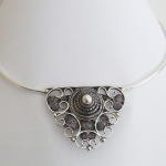 zilveren halssieraad met Zeeuws ornament