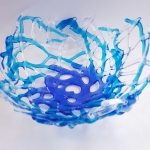 Koraalschaal in mixed blauw glas