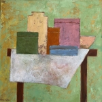 Tafeltje met roze doos.