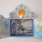 lichtblauw altaar voor huisdier