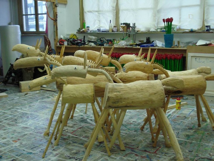 kudde in het atelier.