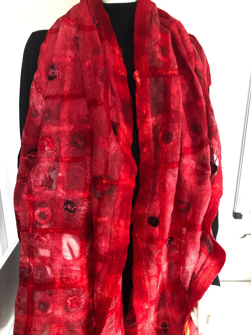 Rode sjaal geometrisch