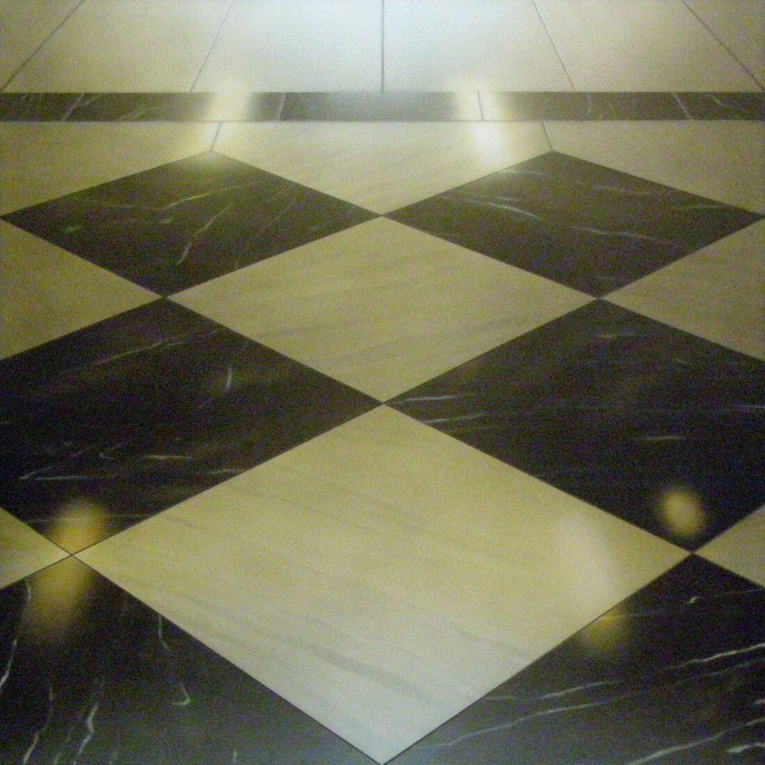 Artificial- & Sunlight