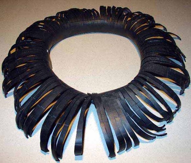 rubber kraag ingeknipt