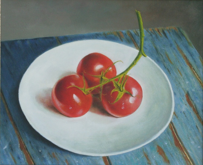 Tomaten op witte schaal