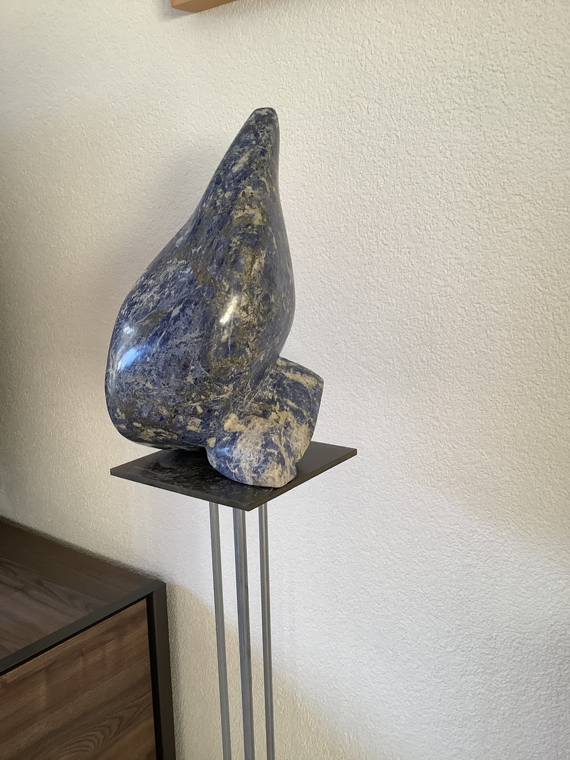 Dier/ wezen in afwachtende houding