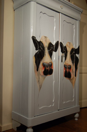 Licht blauwe Koeienkast