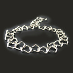 Sieraden die geïnspireerd zijn door de begrippen water en stroming