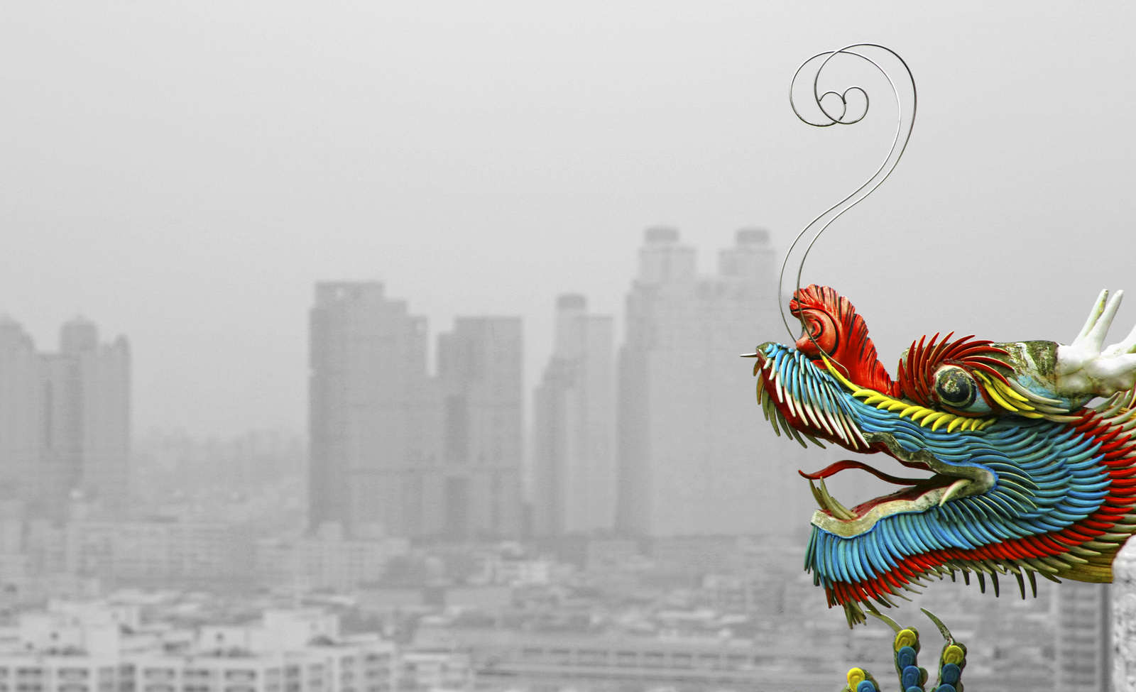 TAIPEI. VIEW FROM THE TEMPLE