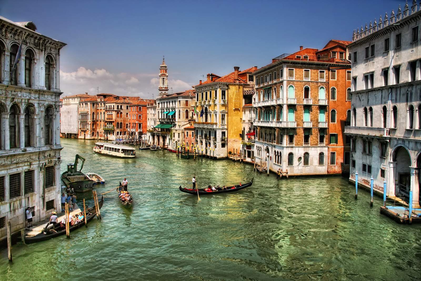 BRIGHT DAY IN VENICE